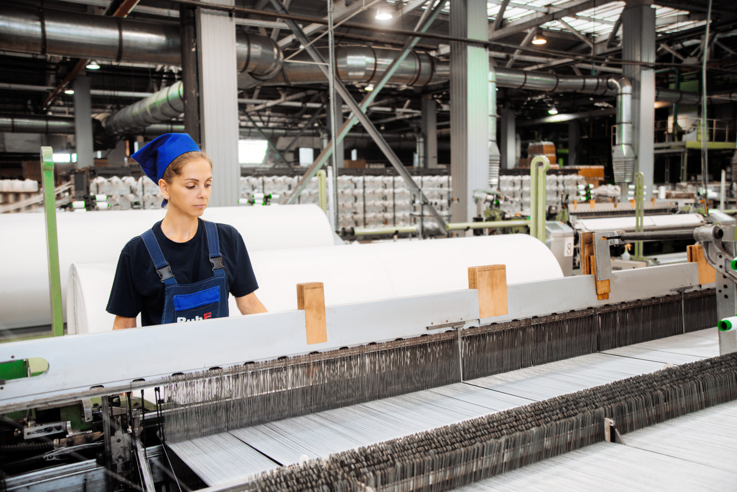 Soyuztextile-ST LLC to receive the status of a backbone enterprise of the city of Kursk
